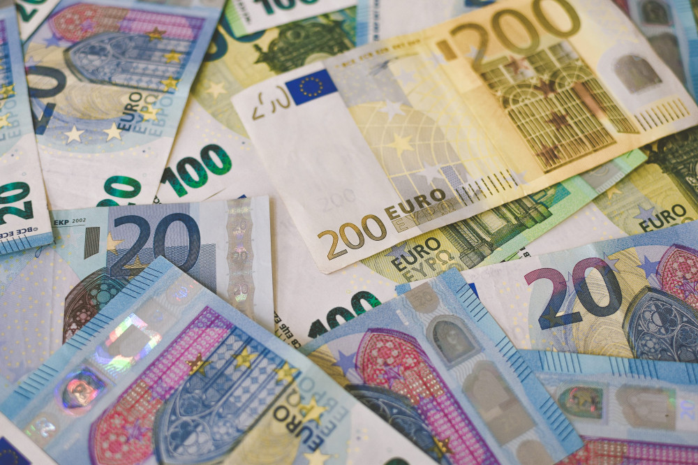 Oplev penge som en kunstform i moderne samfund